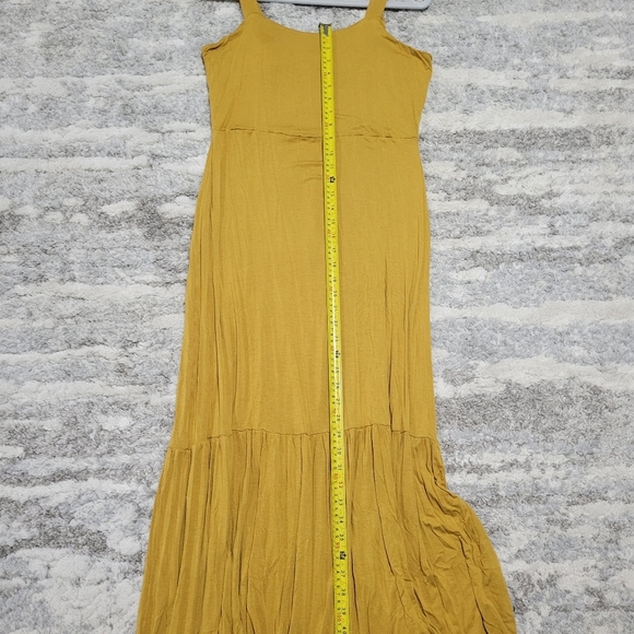 Mustard Yellow Sleeveless Dress - Picture 9 of 11